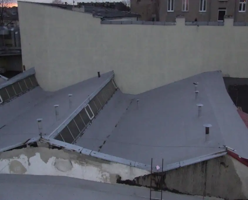 Remont dachu szedowego hali produkcyjnej